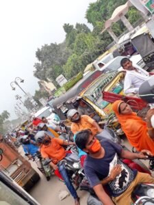 सासाराम में भयंकर सड़क जाम !! बिना मास्क ,गर्मी से कराहते मिले लोग 2 Traffic jam sasaram