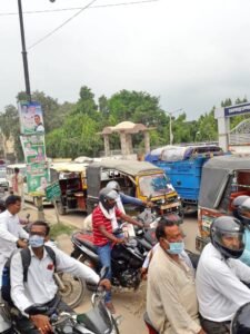 सासाराम में भयंकर सड़क जाम !! बिना मास्क ,गर्मी से कराहते मिले लोग 1 Traffic jam sasaram