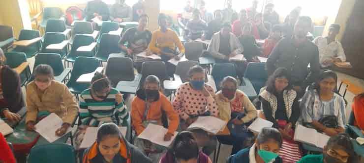 बच्चो को क्वालिटी एजुकेशन , बड़ों को नौकरियों की सौगात लेकर आई है Origin Classes Sasaram 9 WhatsApp Image 2021 02 07 at 8.09.06 PM