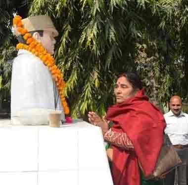 सासाराम के शहीद डीएफओ संजय सिंह की दास्तां 20 वर्ष बाद भी रुला देती है । नक्सली और माफिया थर थर कांपते थें । Martyred Dfo Sanjay Singh 14 Martyred Dfo Sanjay Singh Bihar, india