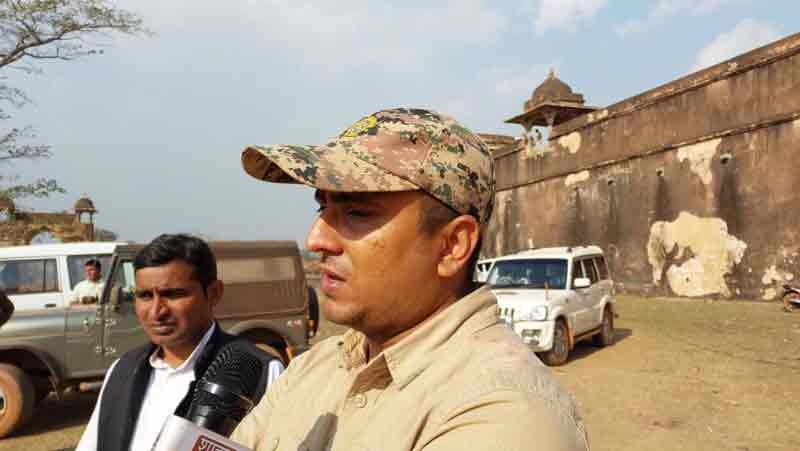 रोहतासगढ़ का पहला सरकारी वनवासी कल्याण महोत्सव ऐतिहासिक बन गया | Rohtasgarh vanvasi kalyan mahotsav 2022 13 सासाराम (रोहतास) डीएफओ प्रद्युम्न गौरव
