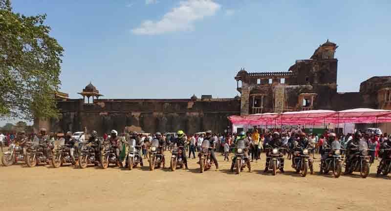 रोहतासगढ़ का पहला सरकारी वनवासी कल्याण महोत्सव ऐतिहासिक बन गया | Rohtasgarh vanvasi kalyan mahotsav 2022 11 रोहतासगढ़ वनवासी कल्याण महोत्सव 2022 में बुलेट सफ़ारी