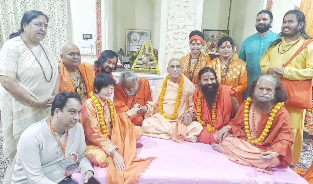 देश के चौथे बड़े शिव का सासाराम में उद्घाटन , बाबा रामदेव से लेकर कई वीआईपी बने साक्षी | india's 4th tallest shivlinga inauguration pilot baba sasaram 3 वीआईपी रहें मौजूद,देश के चौथे बड़े शिवलिंग का सासाराम में उद्घाटन , बाबा रामदेव से लेकर कई वीआईपी बने साक्षी